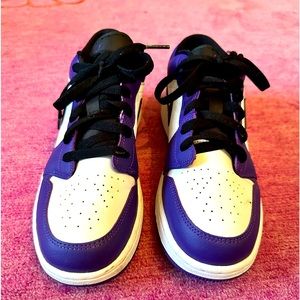 💜🖤🤍LOW COURT PURPLE NIKE AIR JORDANS 1 BS 6.5Y/ W8